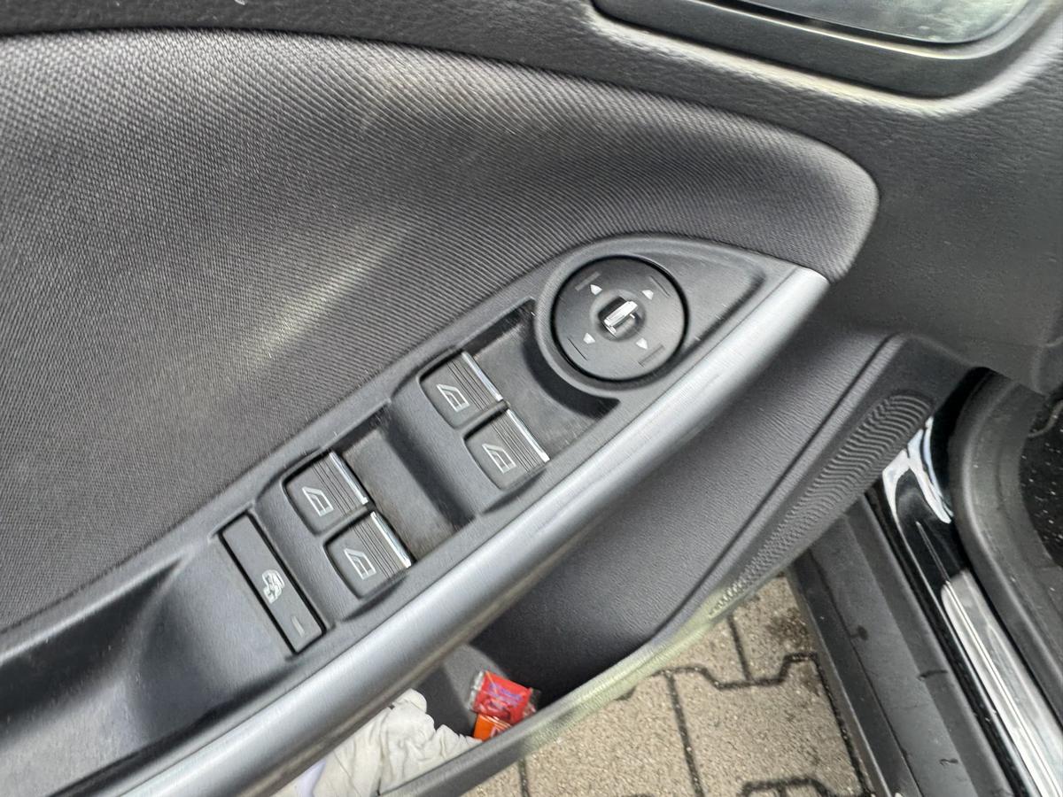 Ford Focus 3 original Au&szlig;enspiegel rechts Panther Schwarz elektrisch verstellbar Bj.2011